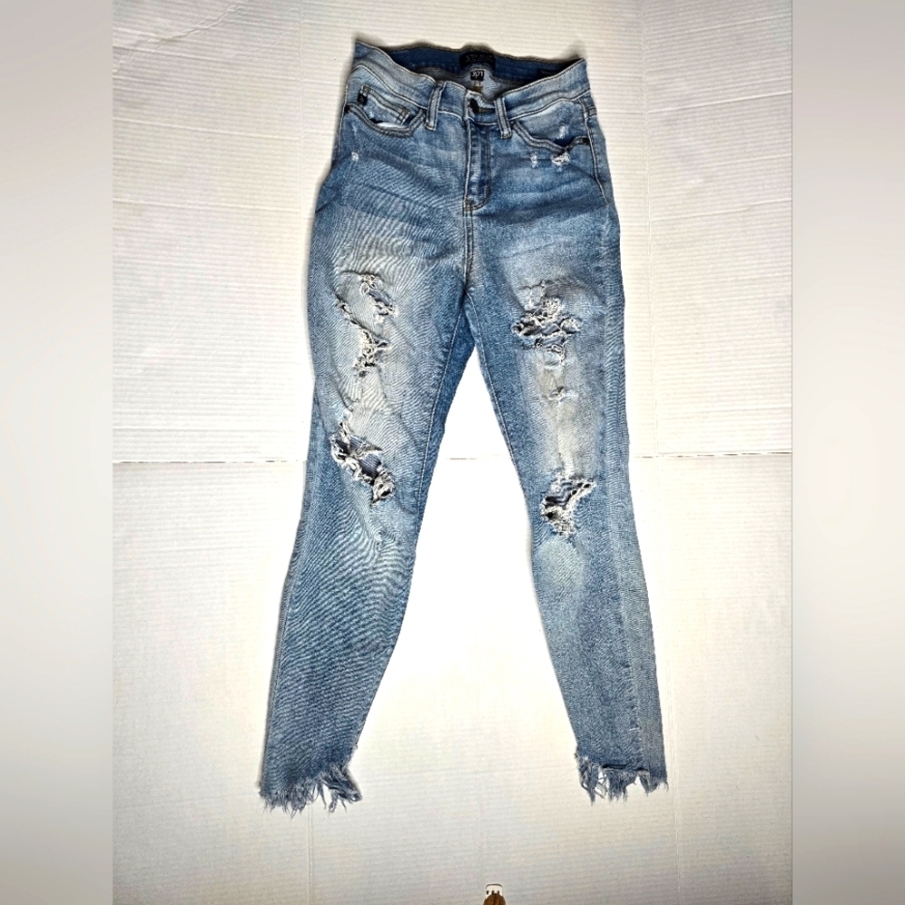 Judy Blue Skinny Fit Distressed Jeans